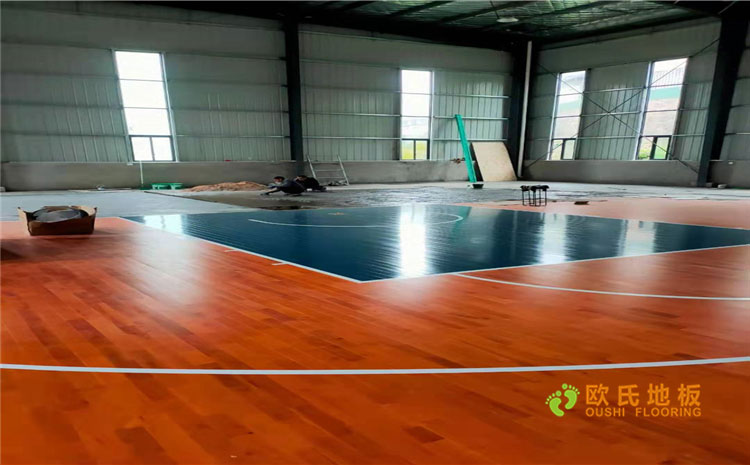貴州銅仁體育館雙層龍骨結構木地板案例